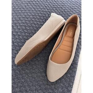 Kelly and Katie size 8.5 taupe flats excellent condition